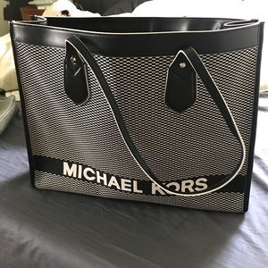 Michael Kors Bay tote